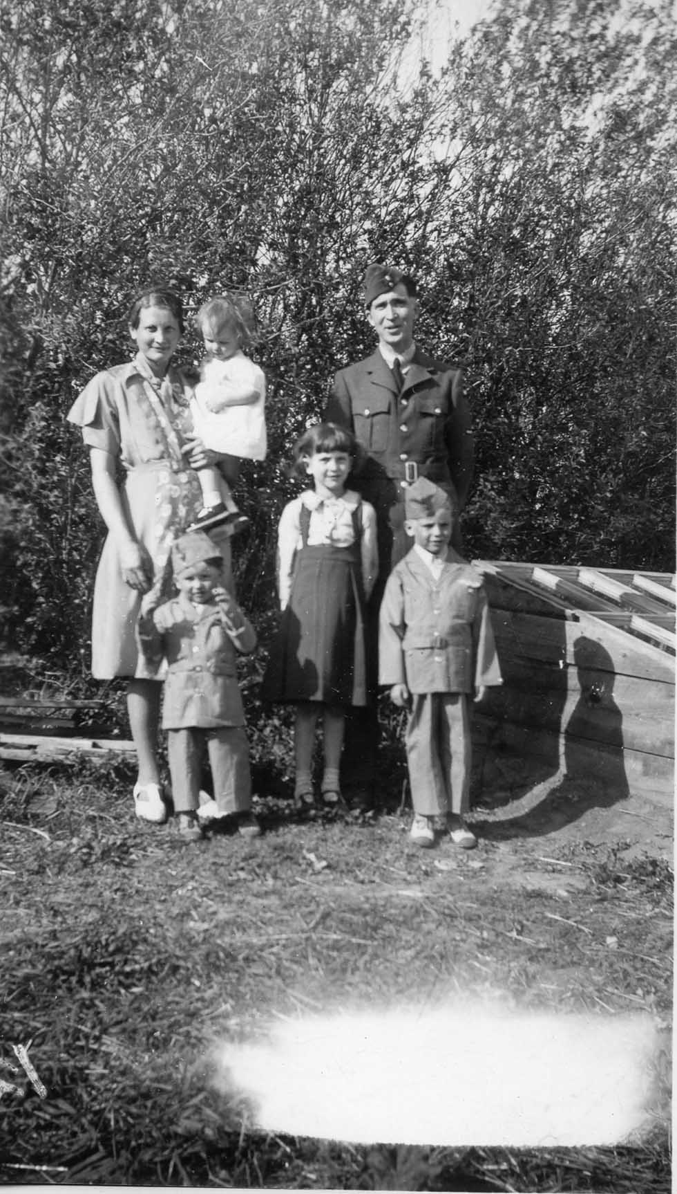 Arza Boyle family 1940